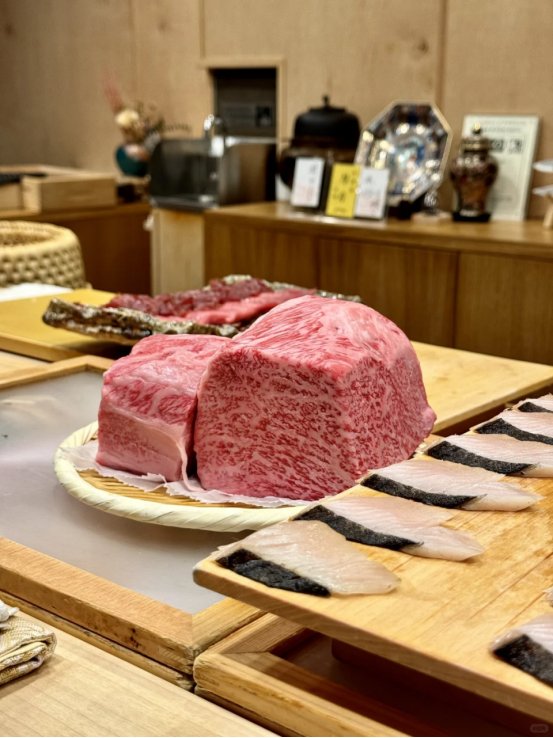 LA洛杉矶探店|Sushi Yuen 连碗都用爱马仕 图 2