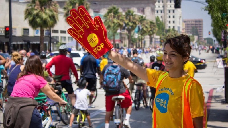 “CicLAvia:无车街道,畅享城市脉动” 图 1