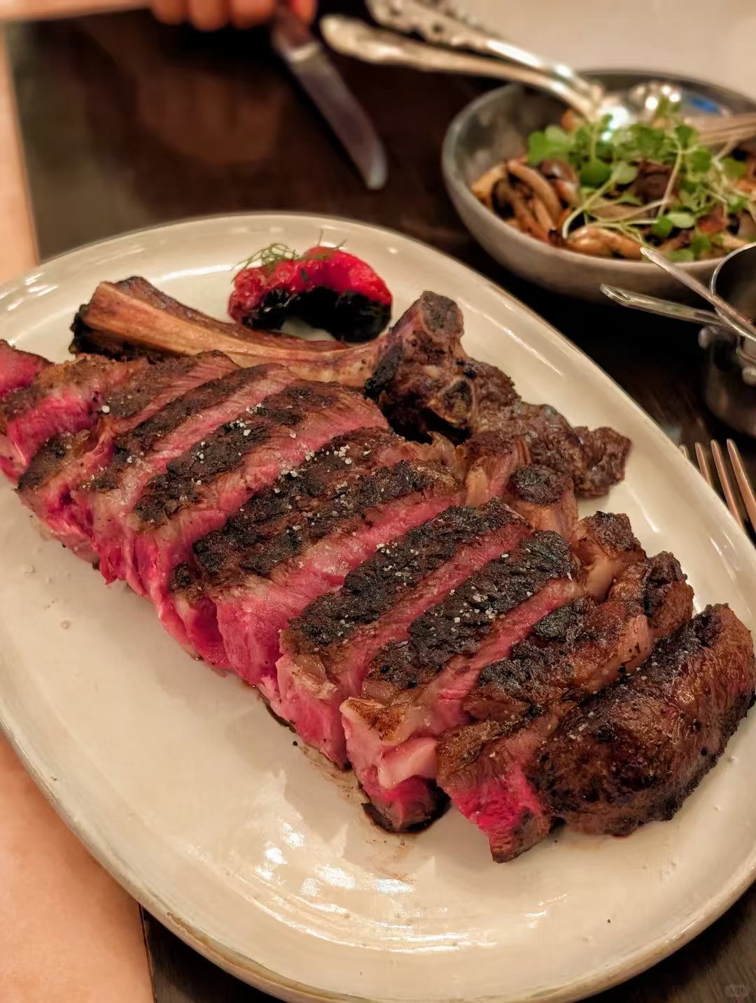 🥩 洛杉矶 Gwen|肉铺里的和牛战斧震撼登场 图 1