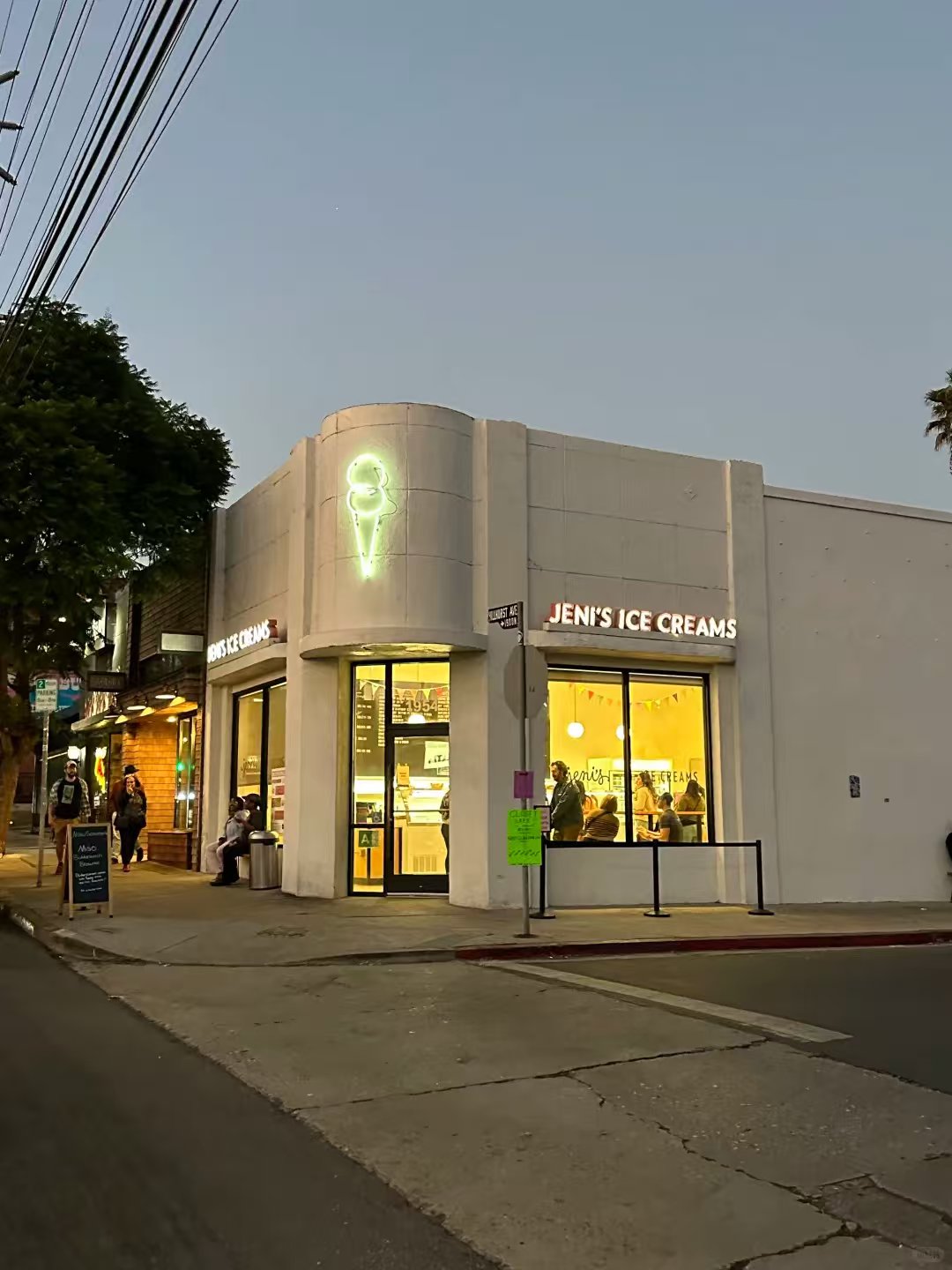 谁懂啊!LA这家冰淇淋店直接封神🍨 图 1